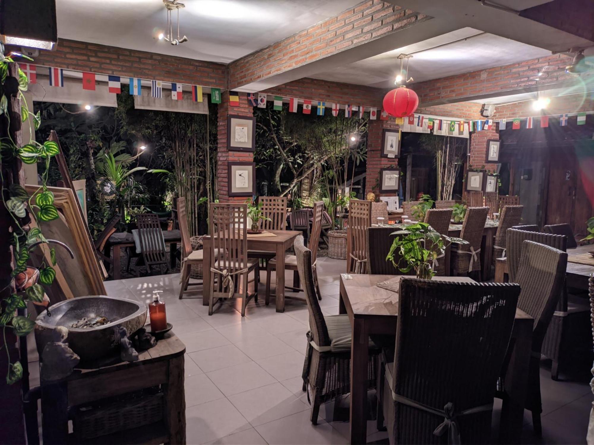 Astuti Gallery Homestay Jogyakarta Zewnętrze zdjęcie