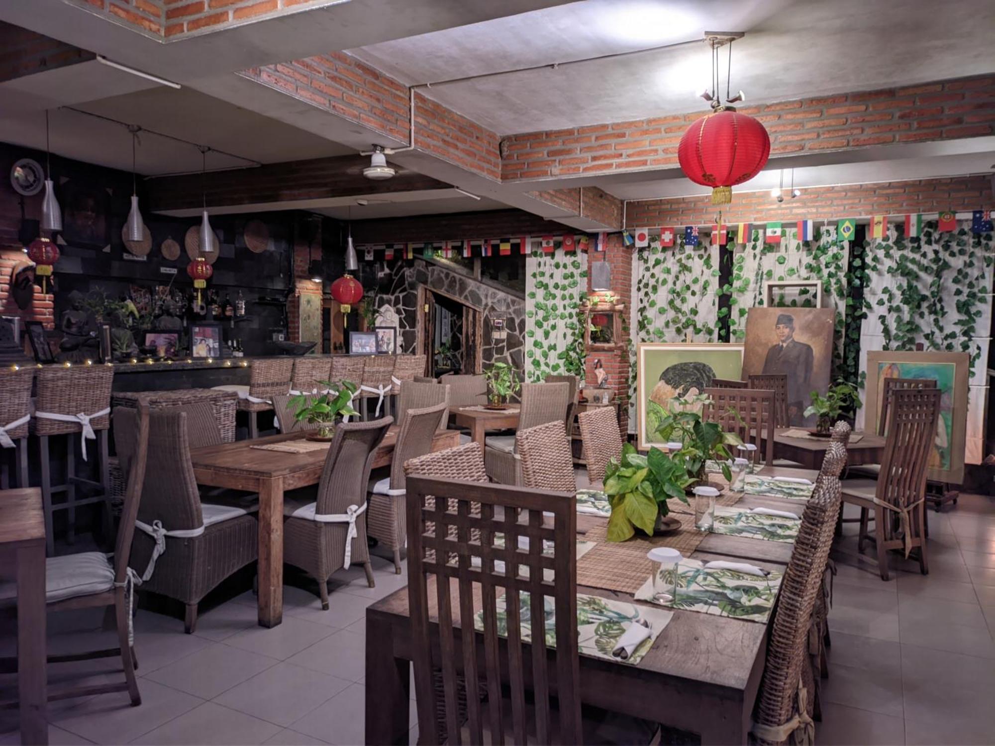 Astuti Gallery Homestay Jogyakarta Zewnętrze zdjęcie