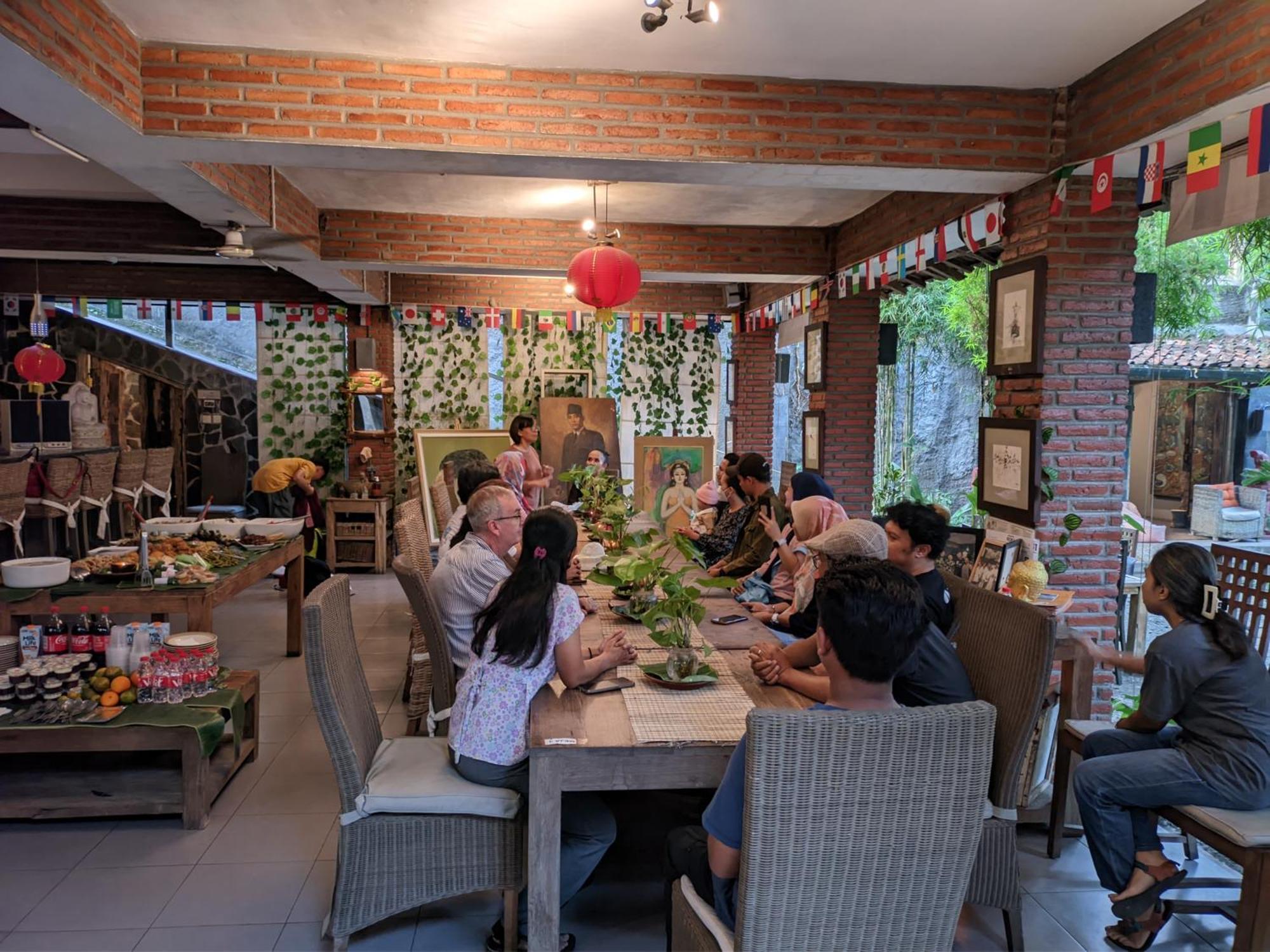 Astuti Gallery Homestay Jogyakarta Zewnętrze zdjęcie