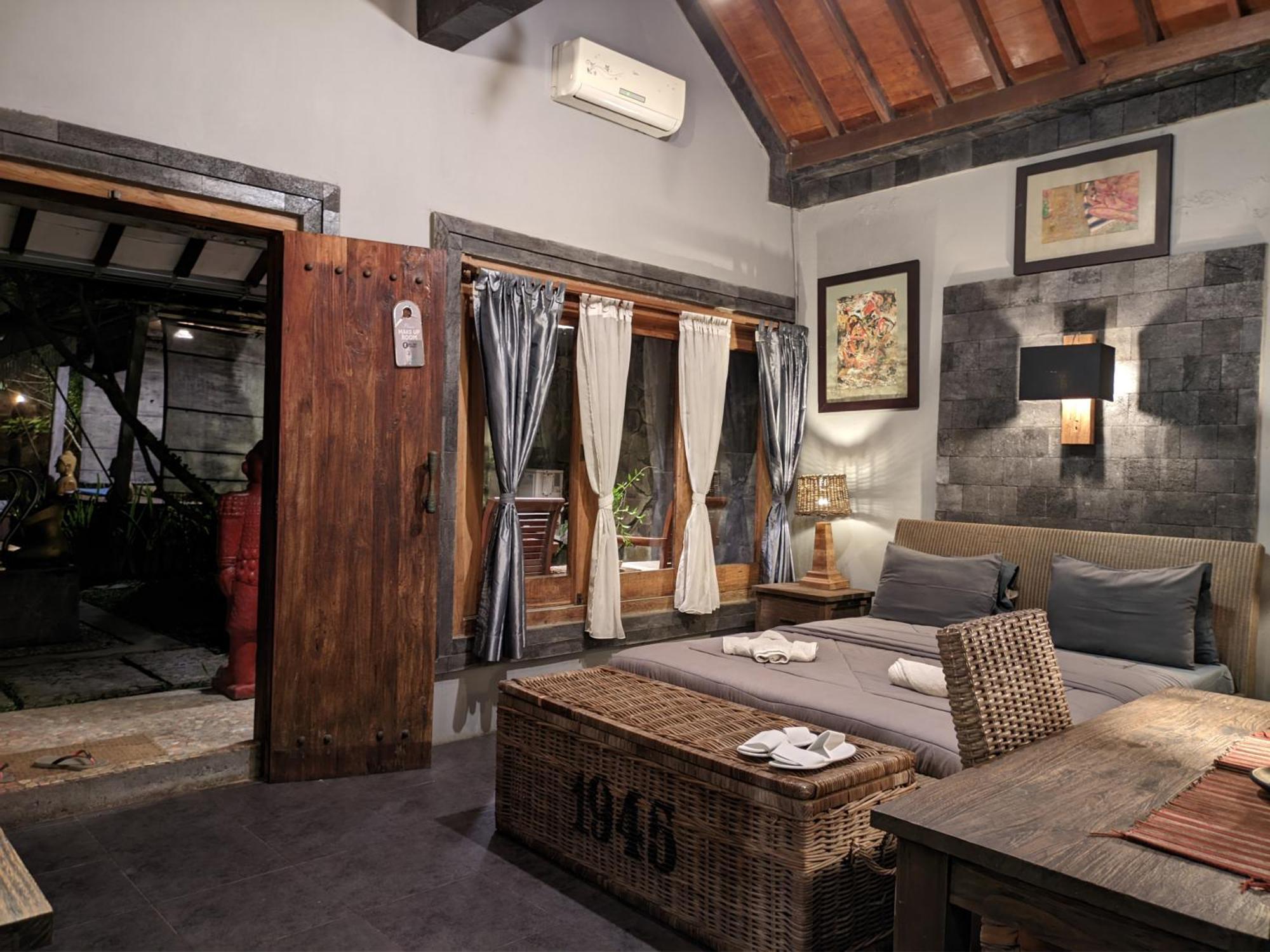 Astuti Gallery Homestay Jogyakarta Zewnętrze zdjęcie